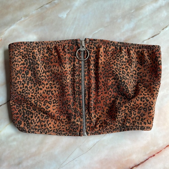 HER PONY | Monet bandeau and flares set in leopard print - Picture 8 of 11